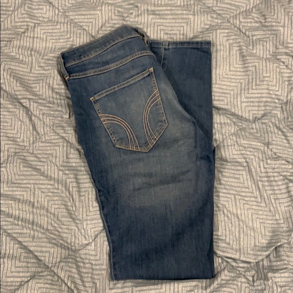 HOLLISTER blue jeans